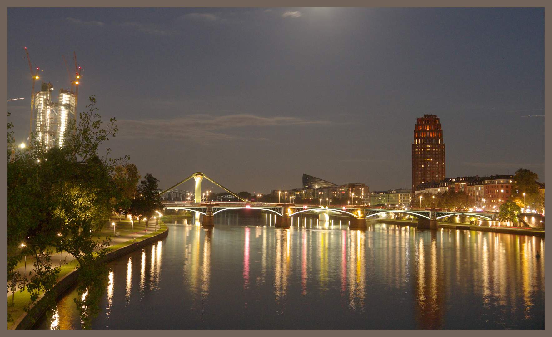 Blaue Stunde in Frankfurt