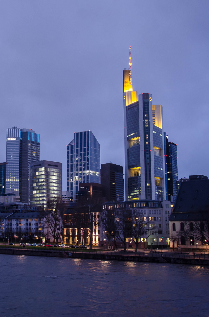 Blaue Stunde in Frankfurt