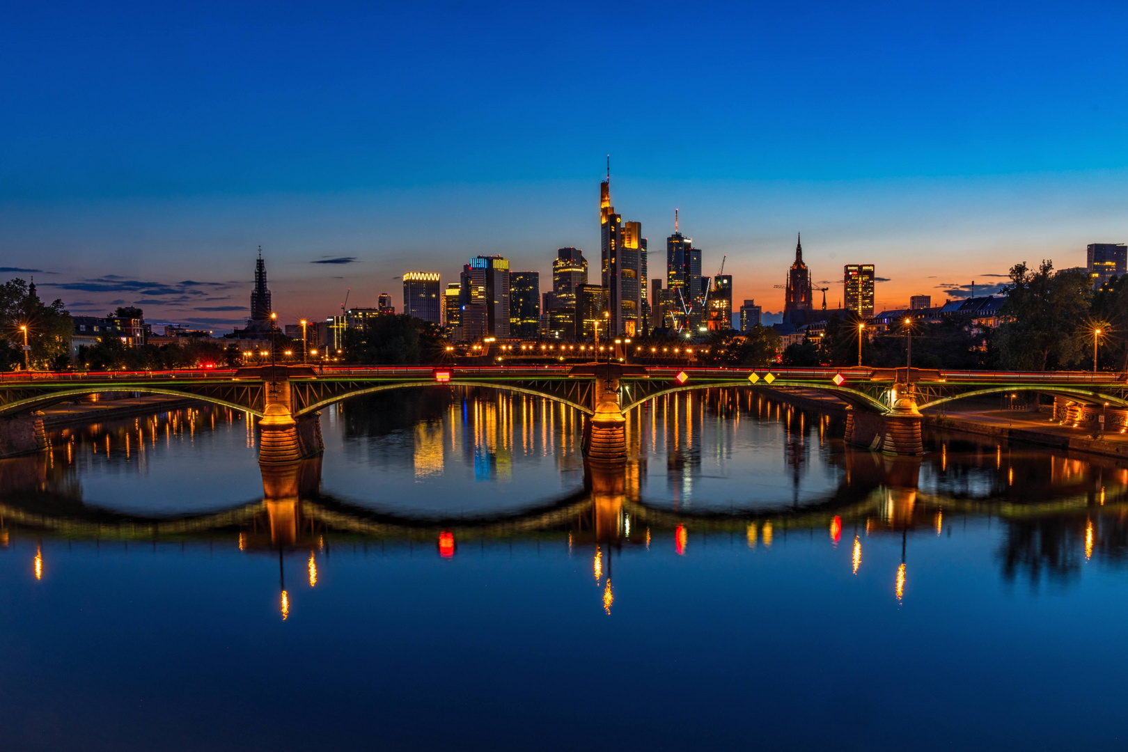 Blaue Stunde in Frankfurt