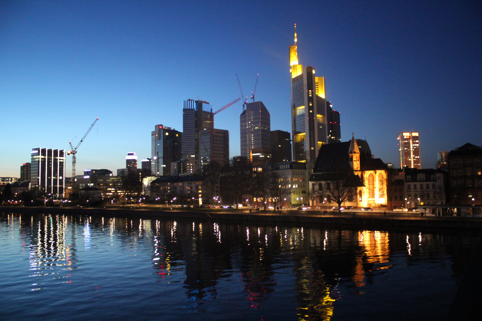 Blaue Stunde in Frankfurt