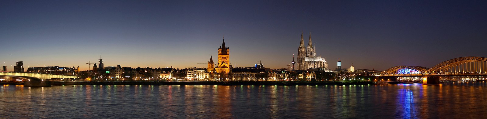 Blaue Stunde in Köln