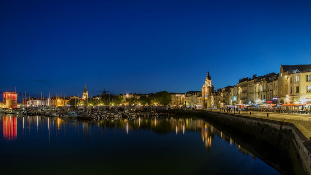 Blaue Stunde in La Rochelle