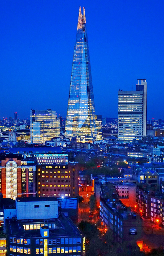 Blaue Stunde in London