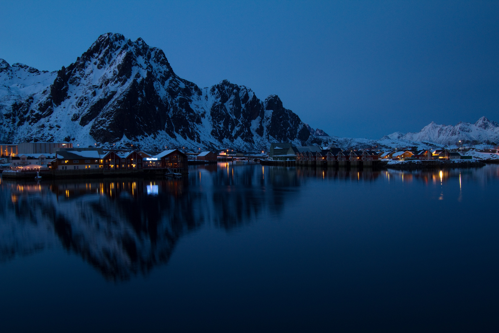 Blaue Stunde in Svolvaer