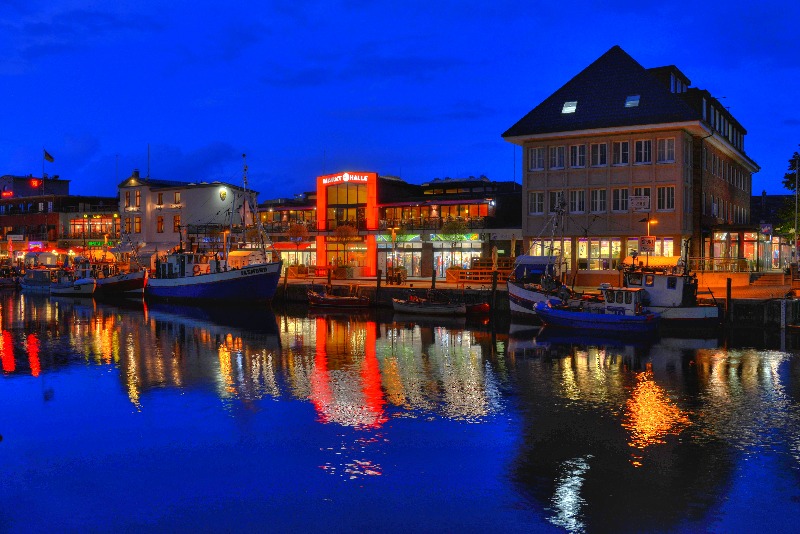 Blaue Stunde in Warnemünde