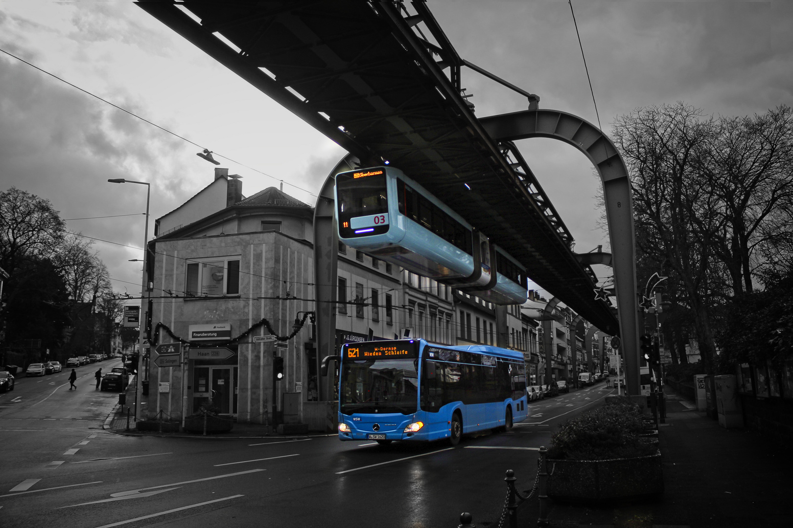 Blaue Stunde in Wuppertal-Vohwinkel 