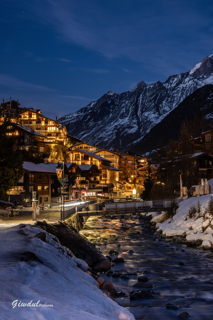 Blaue Stunde in Zermatt