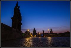 blaue Stunde- karlsbrücke