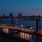 Blaue Stunde  - Morgens an der Elbe