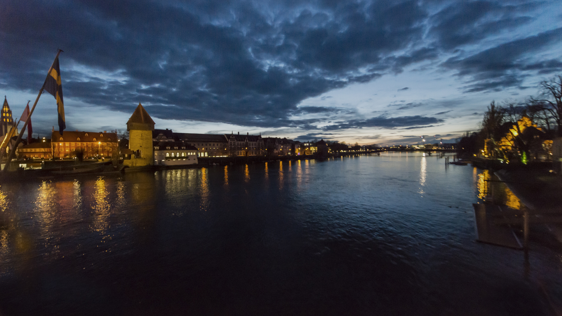 Blaue Stunde Seerhein Altstadt Konstanz Abend 8683