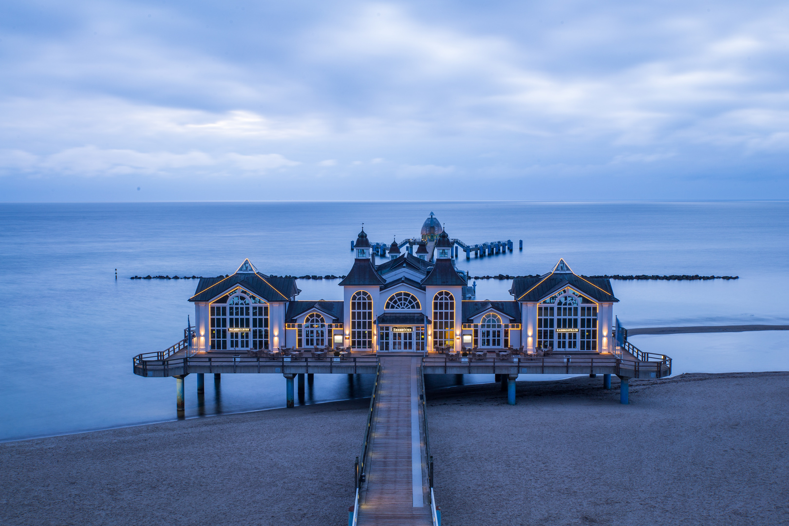 Blaue Stunde Selliner Seebrücke