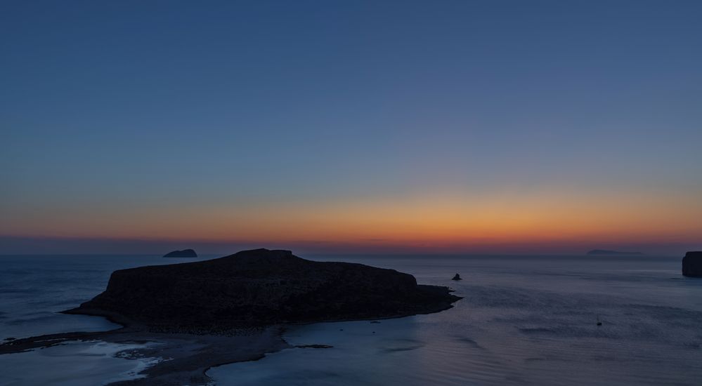 Blaue Stunde über Balos Beach