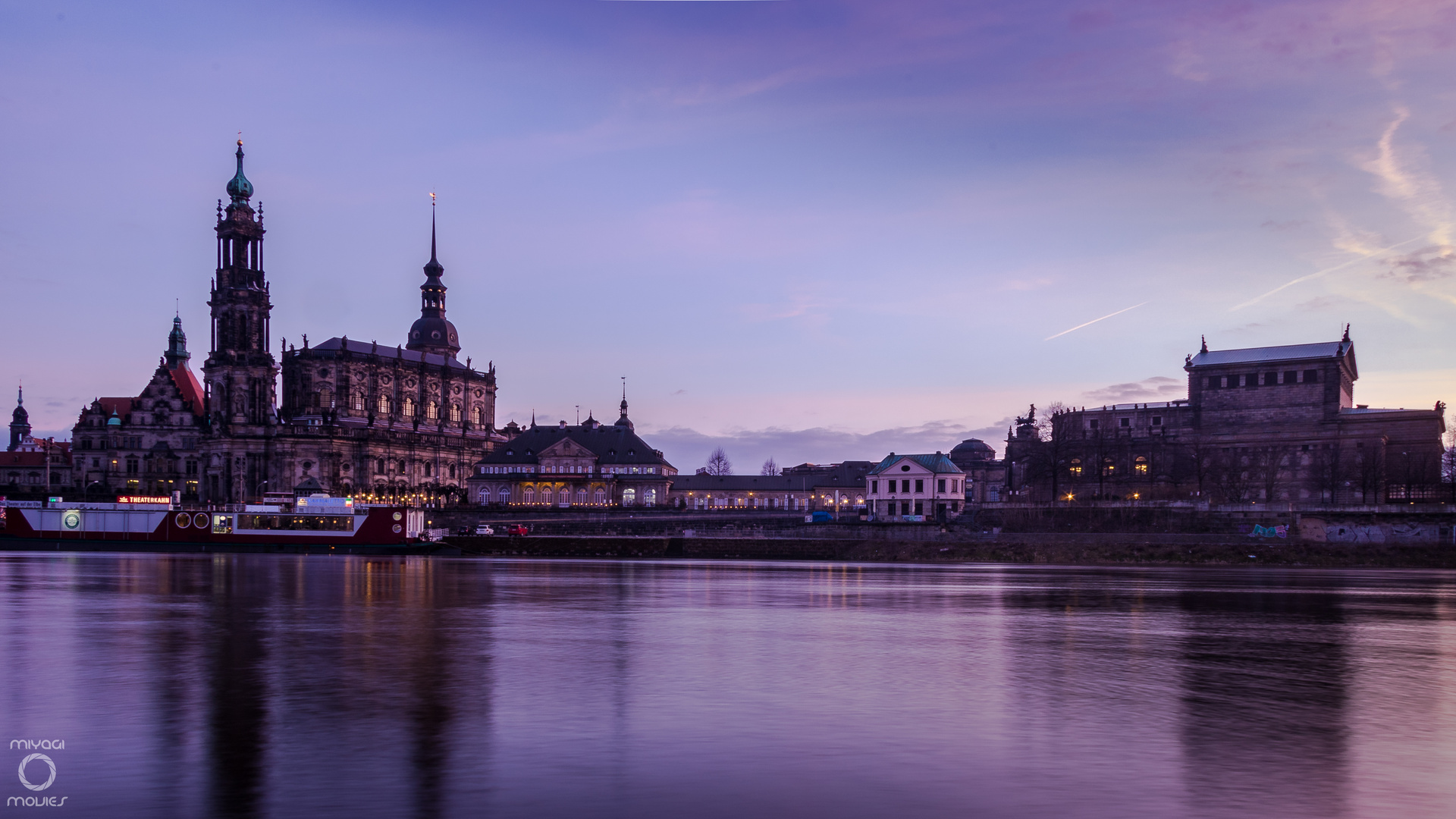 blaue Stunde über Dresdens Altstadt