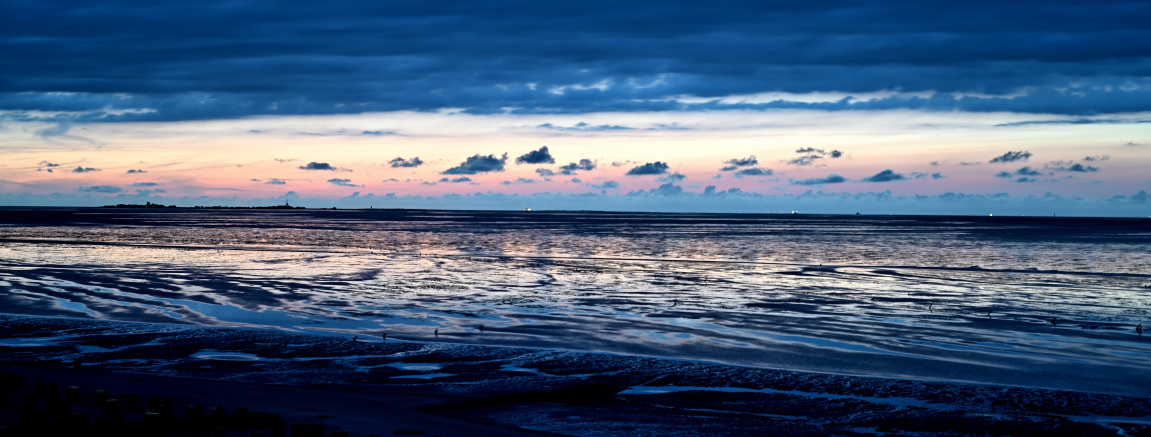 Blaue Stunde über Neuwerk