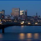 blaue Stunde Überseebrücke