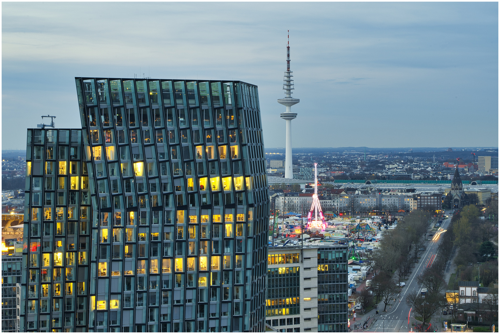 Blaue Stunde vom Hochhaus geknipst - 6