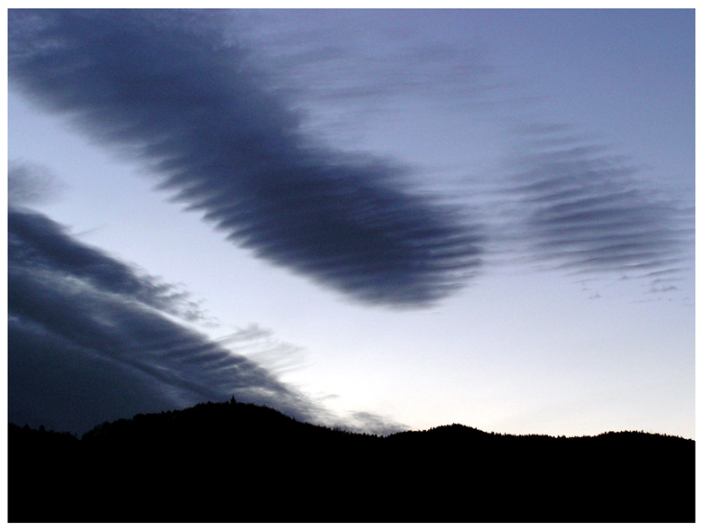 Blaue Stunde-Wolkenformation