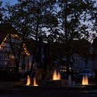 Blaue Stunde.Brunnen am Stadtmuseum 