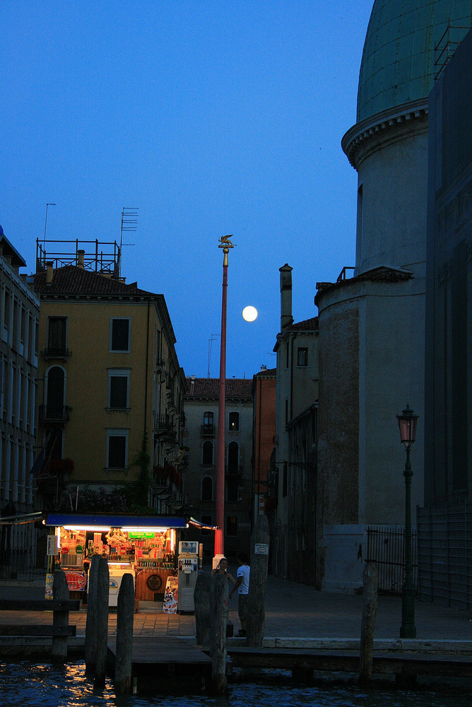 Blaue Stune am Canale Grande