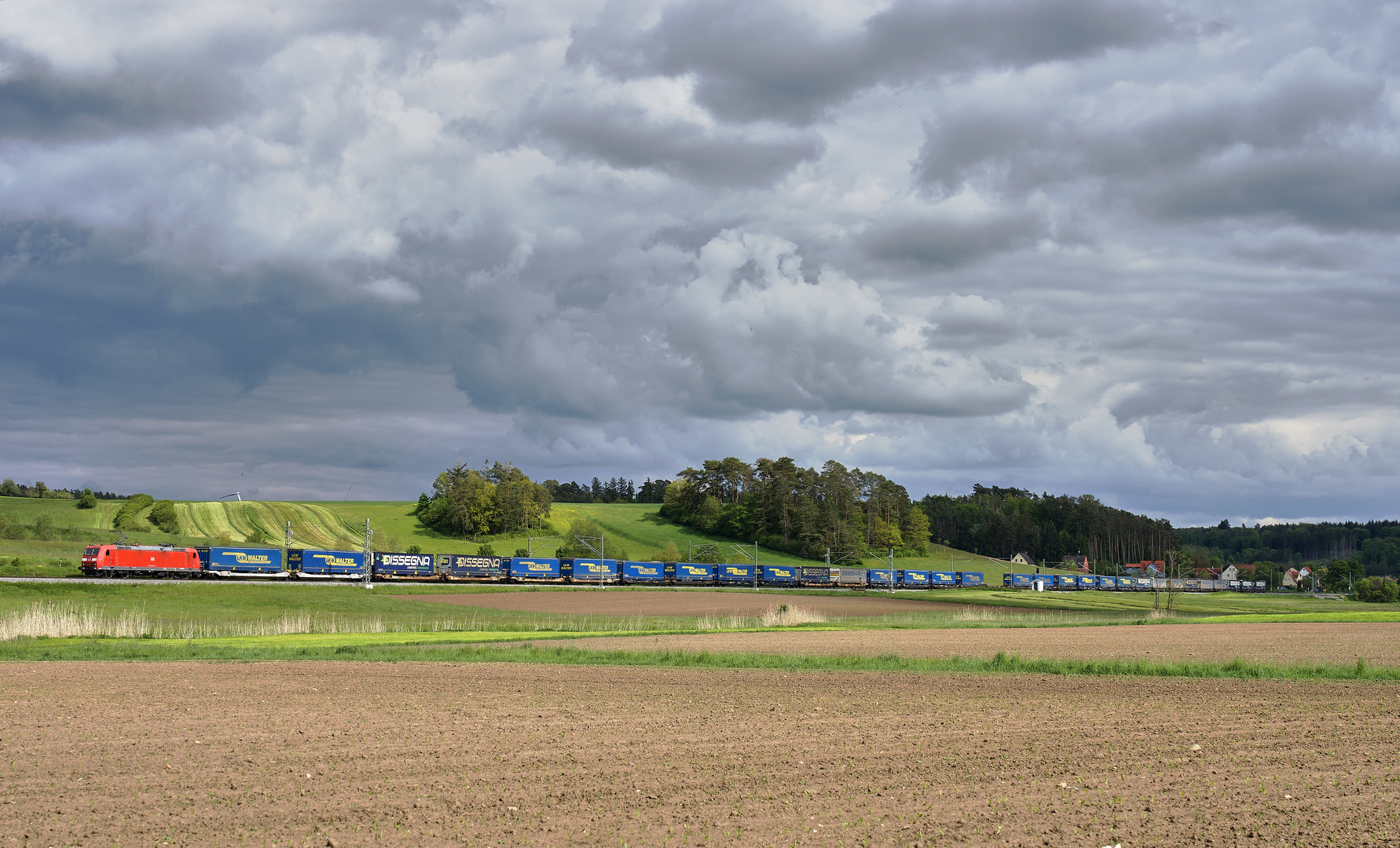 Blaue Wolken, blaue Züge..