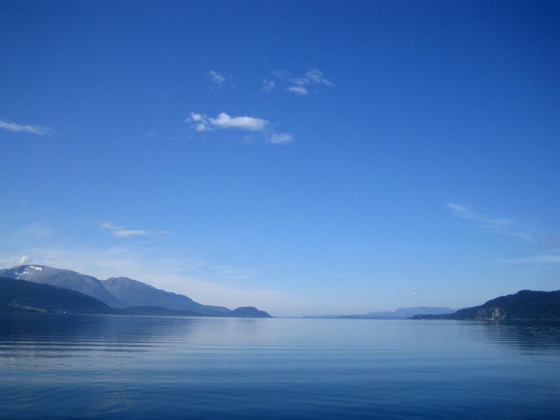blauer fjord