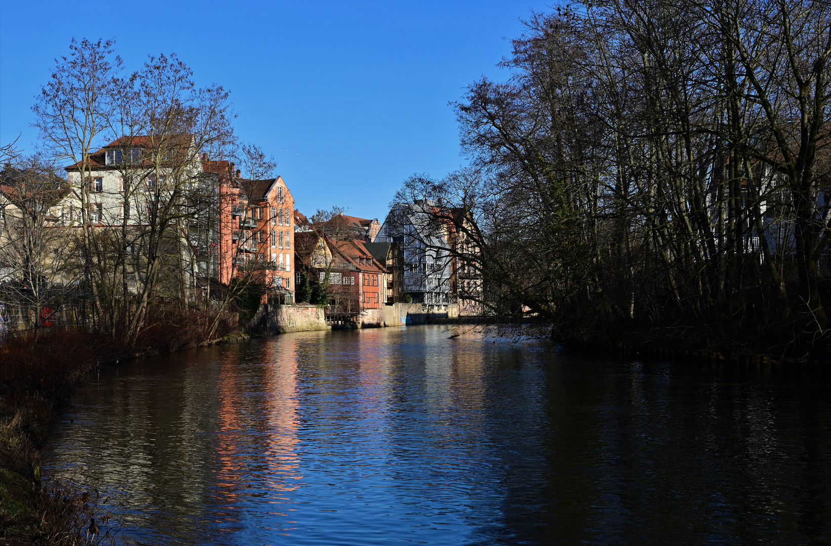 Blauer Himmel an der Pegnitz