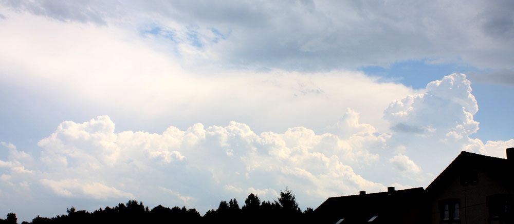 Blauer Himmel Bei Eisiger Kälte Foto Bild Himmel Wolken - 