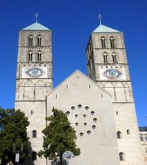 Blauer Himmel - Blaue Augen: Kunst am St.-Paulus-Dom in Münster