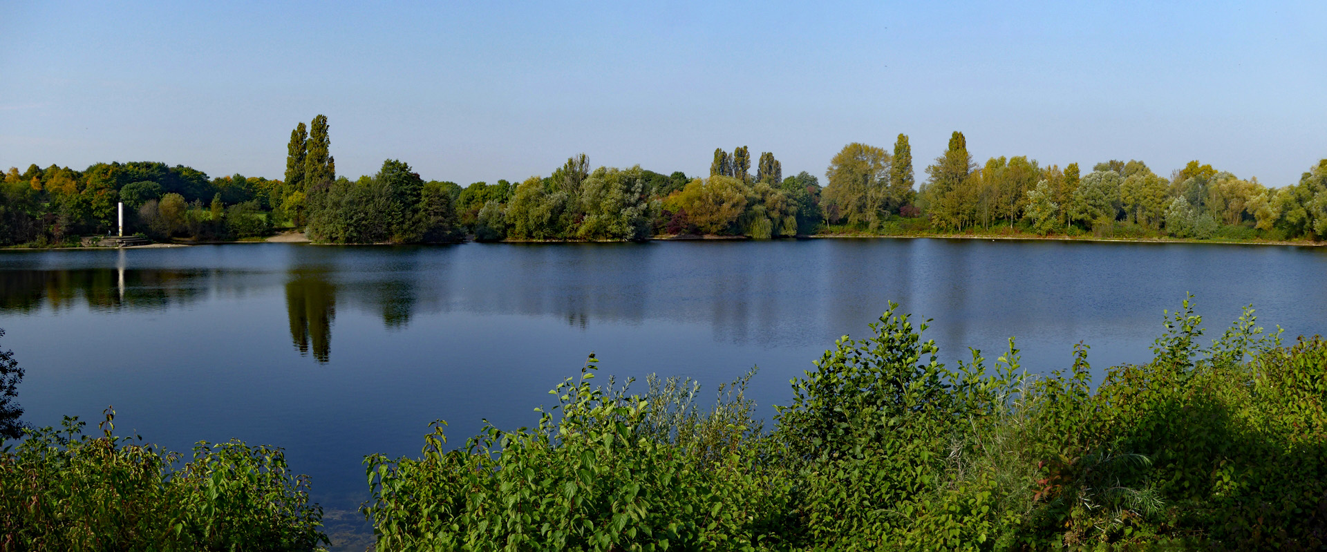 Blauer Himmel, blaues Wasser