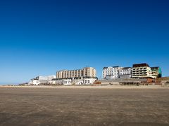 Blauer Himmel über Borkum