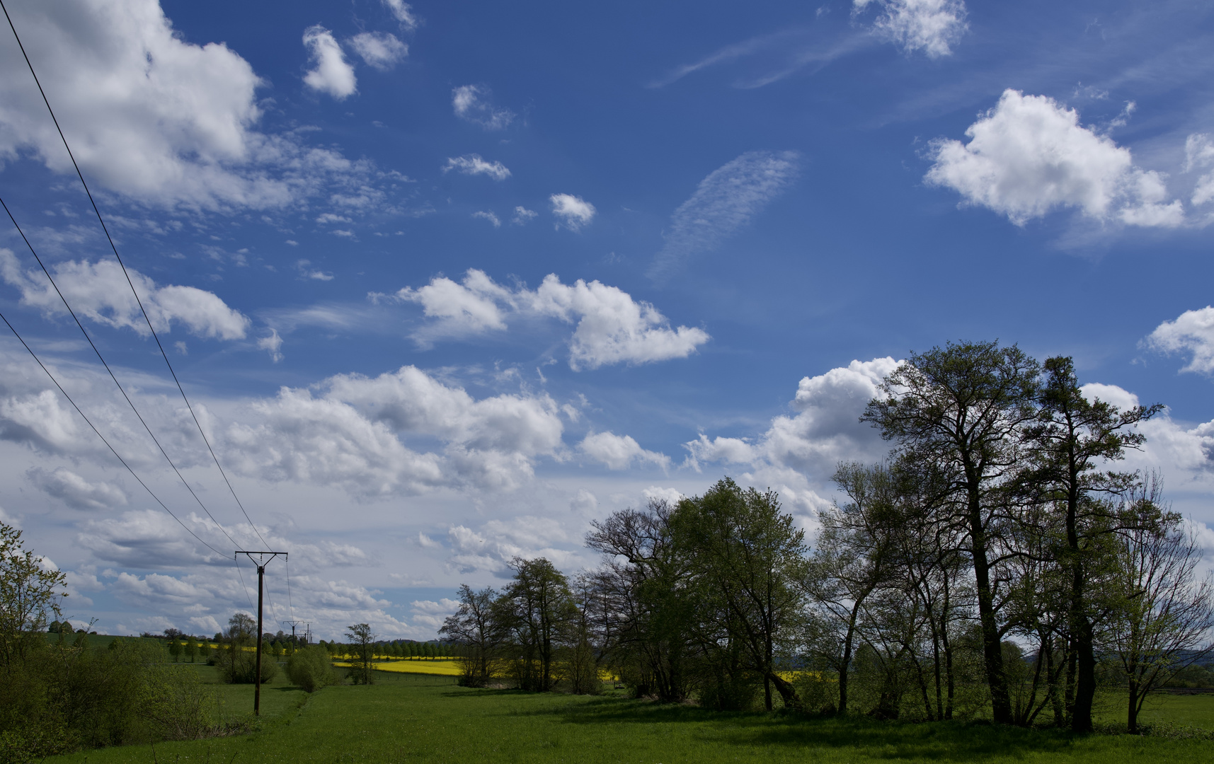 Blauer Himmel über dem Amöneburger Becken