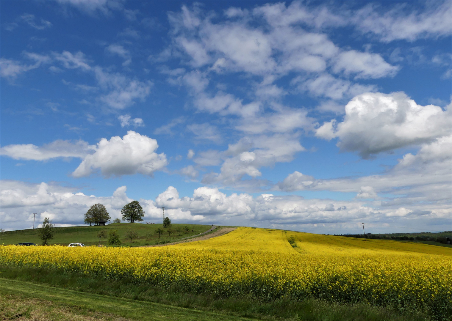 blauer Himmel über dem Blauen Ländchen