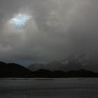 Blauer Himmel über den Lofoten