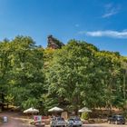 Blauer Himmel über Trifels