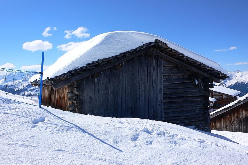 ...blauer Himmel und Pulverschnee...