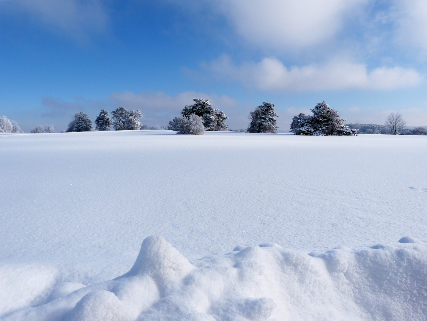 Blauer Himmel und Schnee -was will man me....