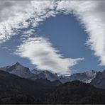 Blauer Himmel und Wolken ...