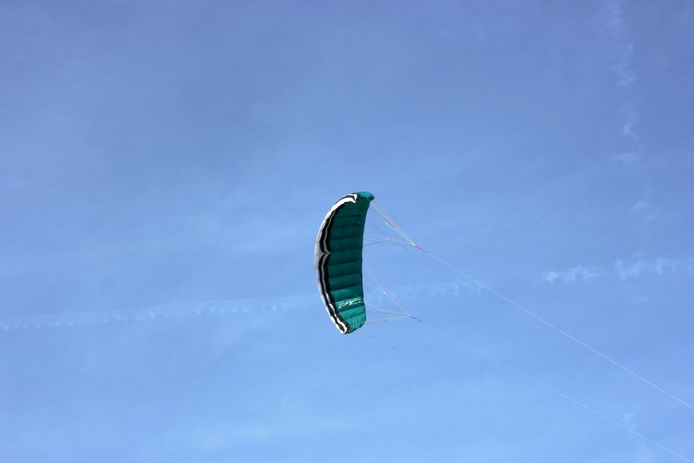 Blauer Himmel + Wind