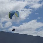 Blauer Montags-Überflug....