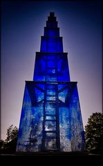 Blauer Obelisk