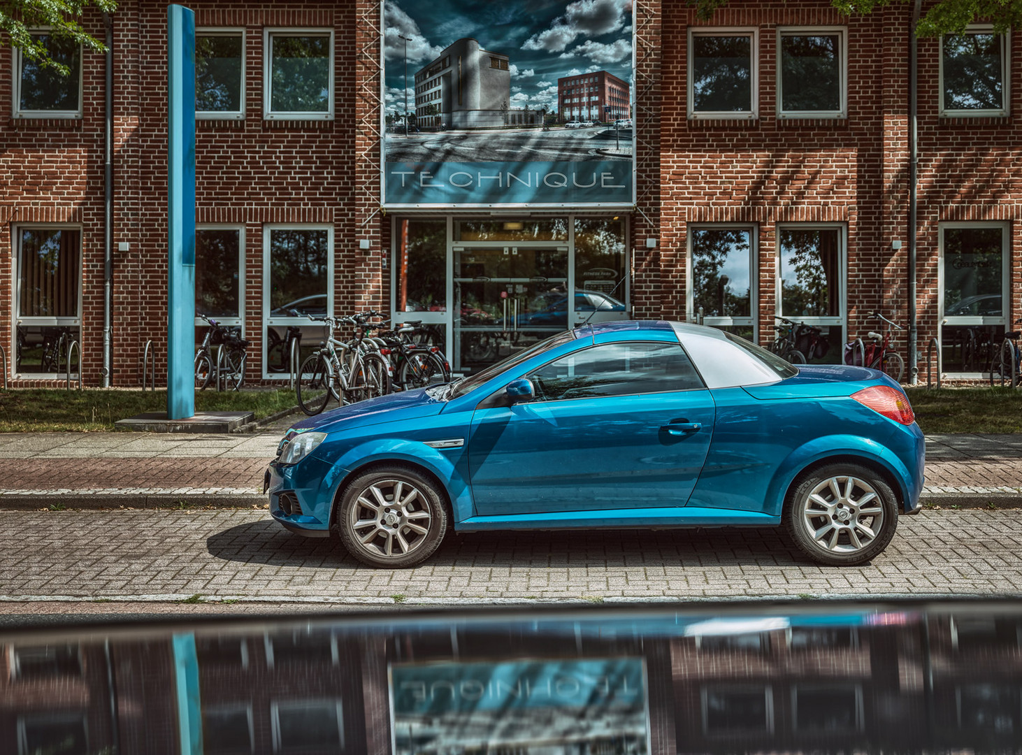 blauer Opel Tigra Twin Top