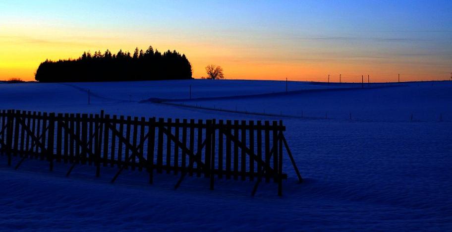 Blauer Schnee