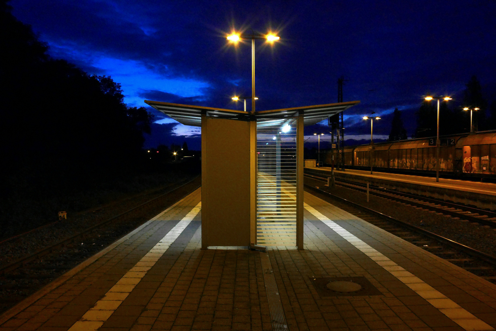 blauer sonnenaufgang