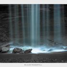 Blauer Wasserfall