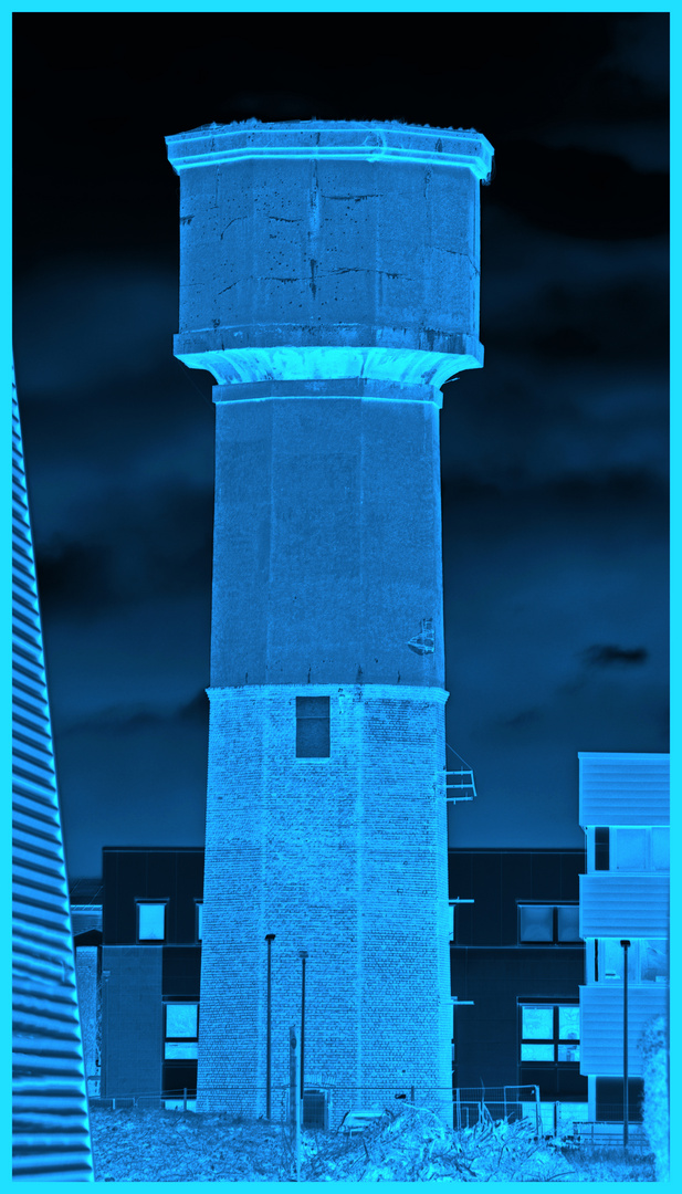 blauer Wasserturm 