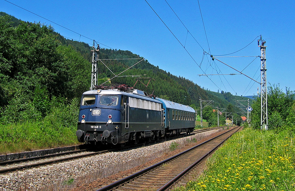 Blaues Doppel auf der Schwarzwaldbahn