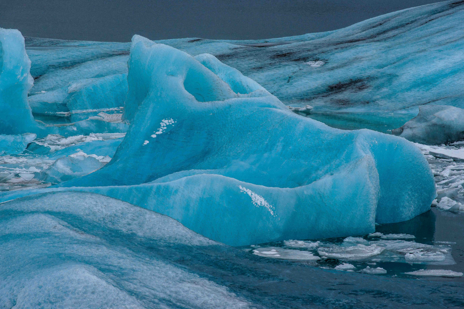 blaues Eis mit Verzierung