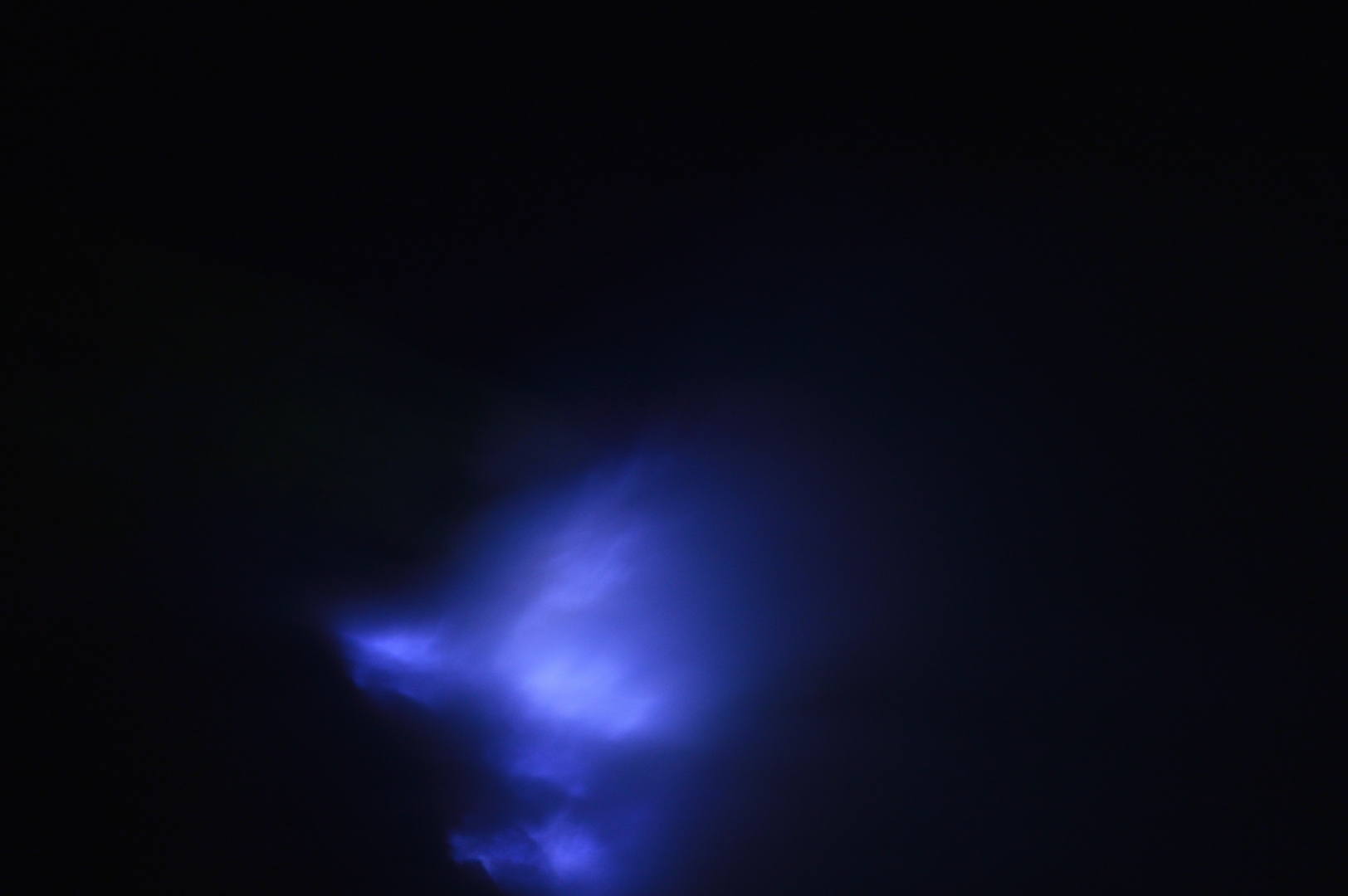 Blaues Feuer im Mt. Ijen, Java