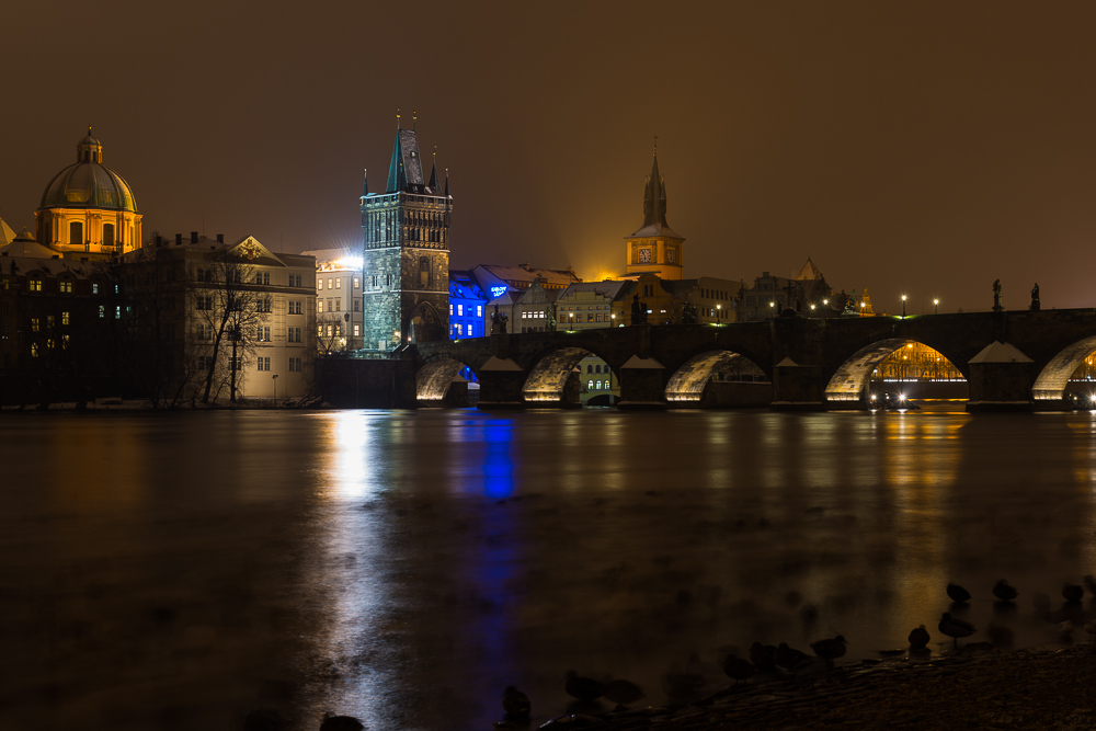 Blaues Haus an der Karlsbrücke