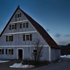 Blaues Haus zur Blauen Stunde